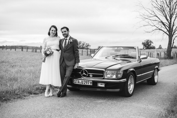 FAHTPIX-Brautpaar_vor_Mercedes_Cabrio