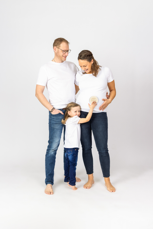 FAHTPIX-Familie_mit_schwangere_Frau