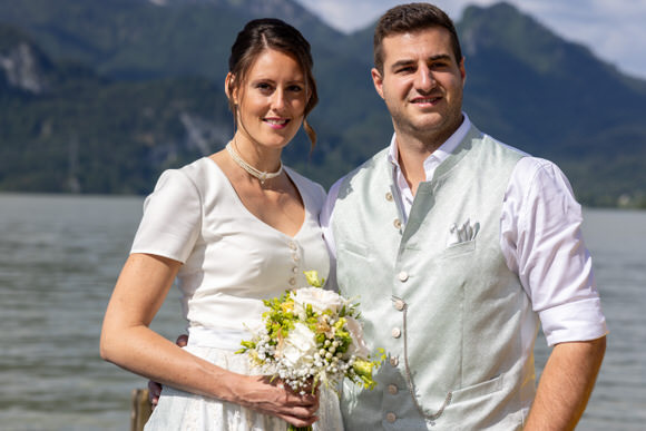 FAHTPIX-Hochzeitspaar_am_See