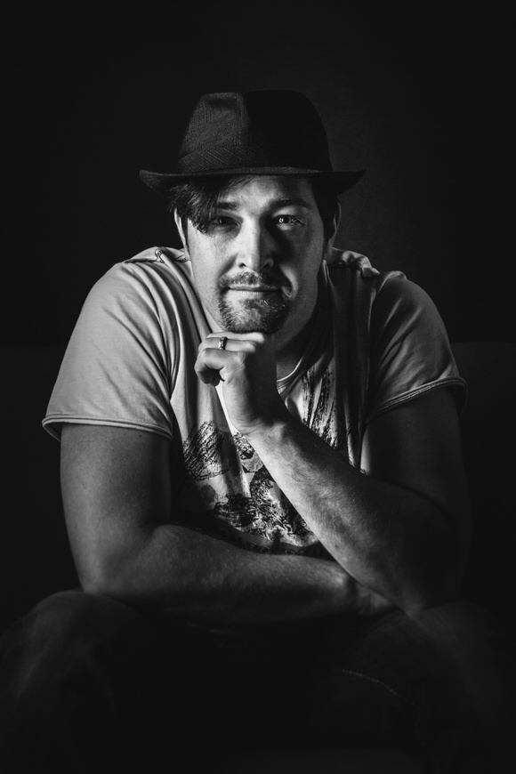 FAHTPIX-Porträt_eines_Mannes_mit_Hut