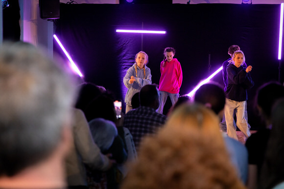 FAHTPIX-Tanzperformance_vor_Publikum